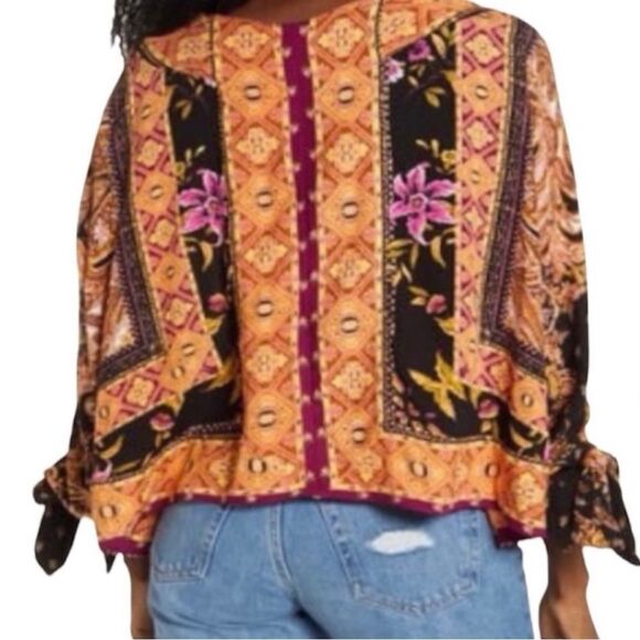 FREE PEOPLE Catch Me If You Can Top 3/4 Sleeve Cropped Boho V-neck Size Small - Picture 8 of 9